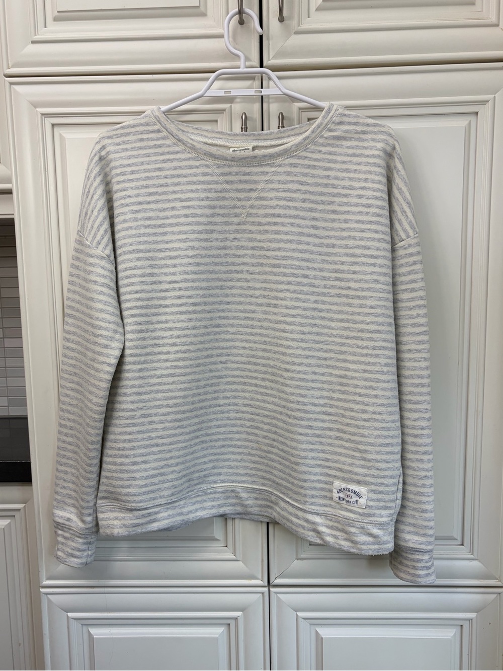 Abercrombie womenβs relaxed fit lightweight sweatshirt